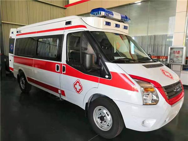 塔城市福特V362救护车